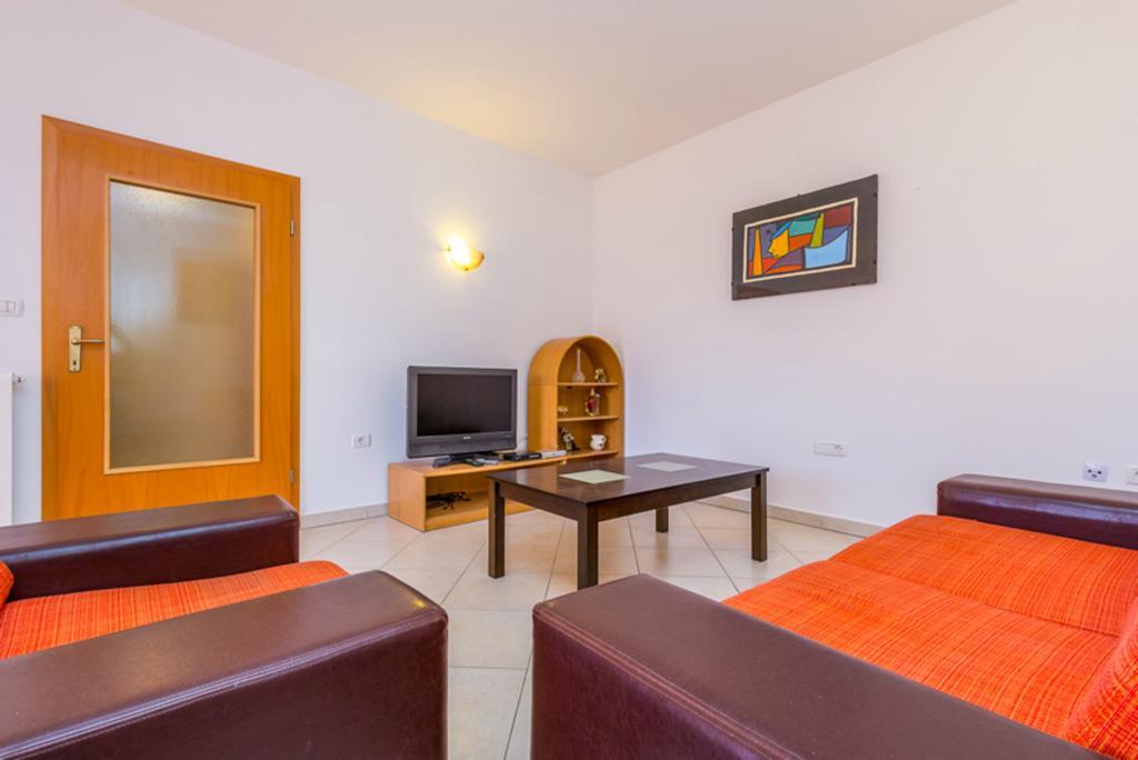 Apartment Mirjana Pula Room photo