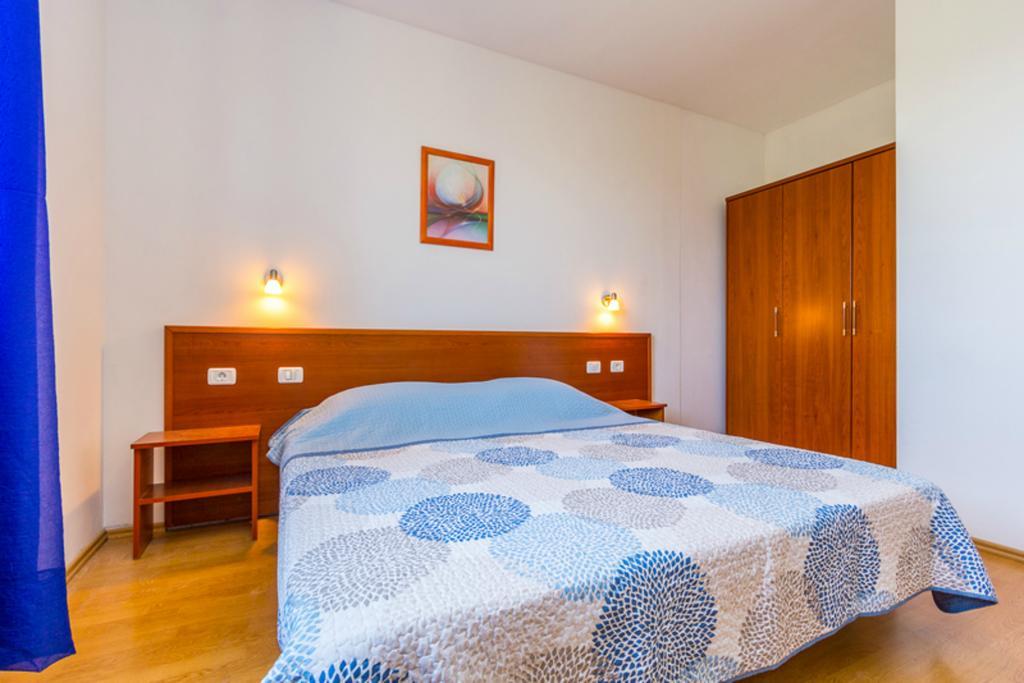 Apartment Mirjana Pula Room photo