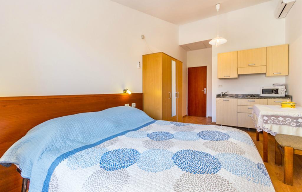 Apartment Mirjana Pula Room photo