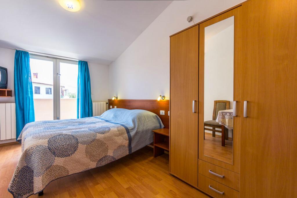 Apartment Mirjana Pula Room photo